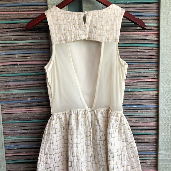 White and METALLIC GOLD open back dress 👸 - Picture 3 of 8